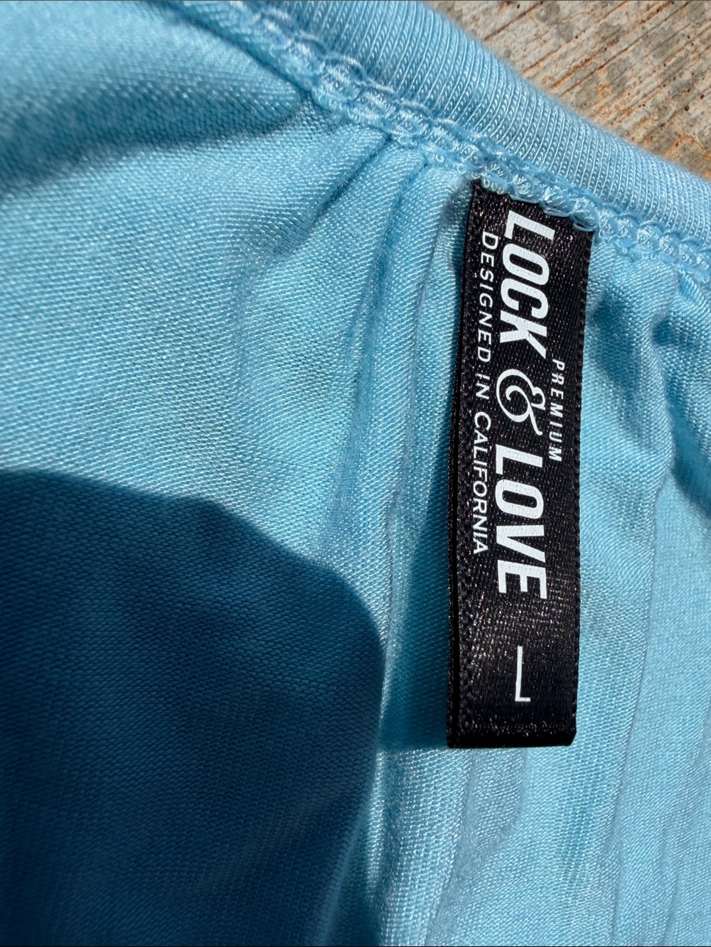 Lock & Love blouse - Picture 2 of 4